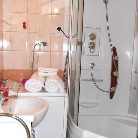 Apartament Yellow *